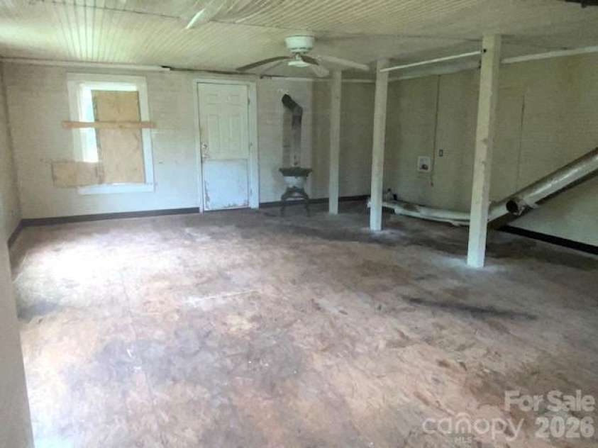 2689 Harris Henrietta Road, Mooresboro, NC 28114.  MLS# CAR4405970, YatesRealty ID 39182. 