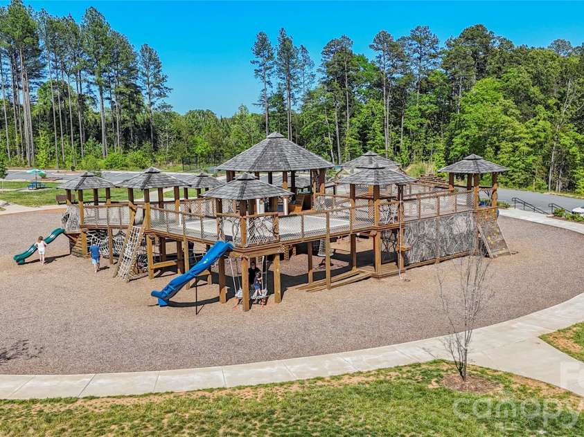 1476 Ardmore Drive, Sherrills Ford, NC 28673.  MLS# CAR4340311, YatesRealty ID 39183. Sherrills Ford Area