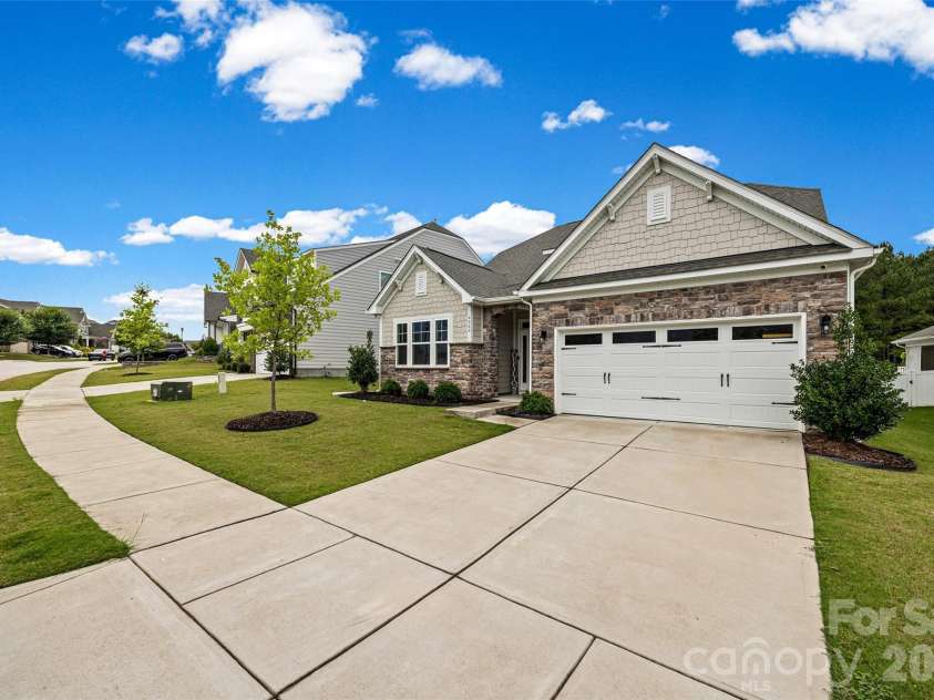 4048 Clapton Drive, Lancaster, SC 29720.  MLS# CAR4403423, YatesRealty ID 39184. 