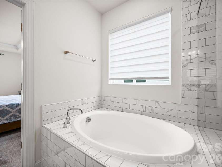 4048 Clapton Drive, Lancaster, SC 29720.  MLS# CAR4403423, YatesRealty ID 39184. 