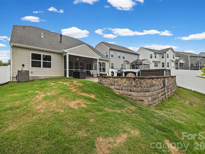 4048 Clapton Drive, Lancaster, SC 29720.  MLS# CAR4403423, YatesRealty ID 39184. 