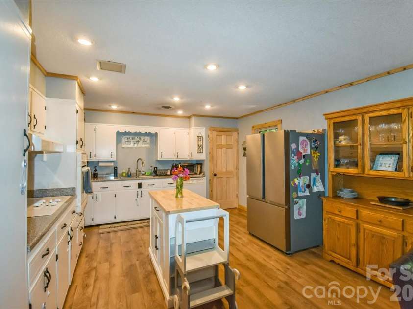 336 Hillside Road, Penrose, NC 28766.  MLS# CAR4405552, YatesRealty ID 39185. Kitchen island