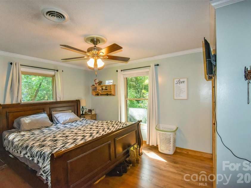 336 Hillside Road, Penrose, NC 28766.  MLS# CAR4405552, YatesRealty ID 39185. Primary