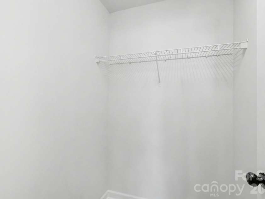 1745 Southwind Drive, Charlotte, NC 28216.  MLS# CAR4403320, YatesRealty ID 39186. 