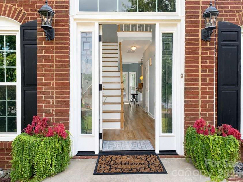 635 Highland Ridge Road, Mooresville, NC 28115.  MLS# CAR4404821, YatesRealty ID 39189. 