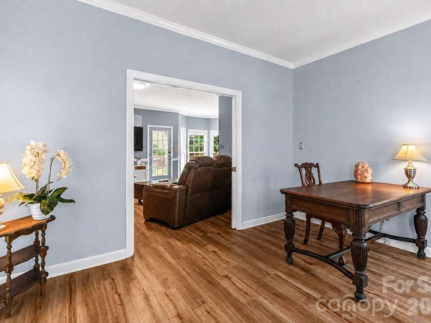 635 Highland Ridge Road, Mooresville, NC 28115.  MLS# CAR4404821, YatesRealty ID 39189. 