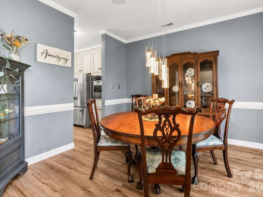 635 Highland Ridge Road, Mooresville, NC 28115.  MLS# CAR4404821, YatesRealty ID 39189. 