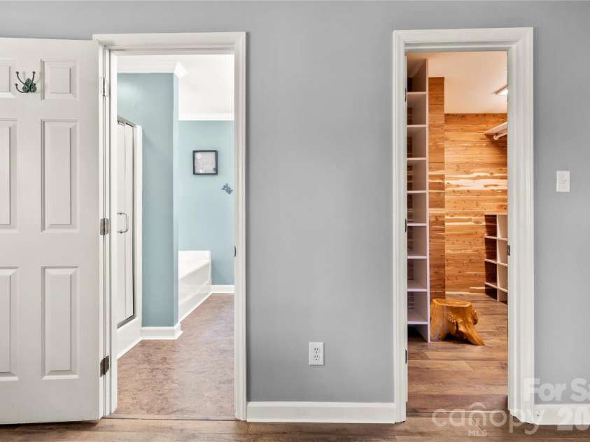 635 Highland Ridge Road, Mooresville, NC 28115.  MLS# CAR4404821, YatesRealty ID 39189. 