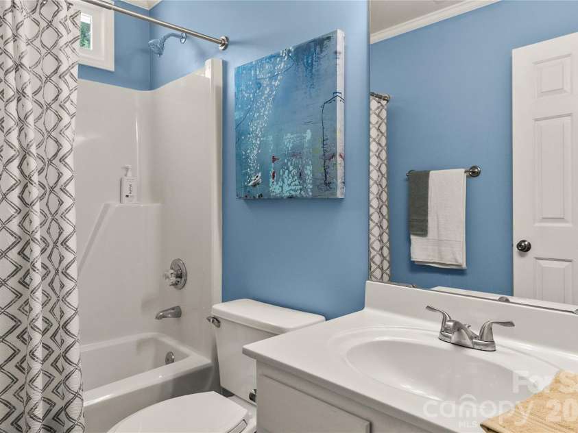 635 Highland Ridge Road, Mooresville, NC 28115.  MLS# CAR4404821, YatesRealty ID 39189. 