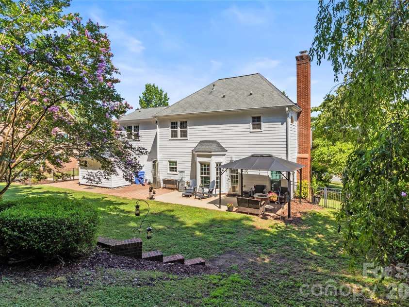 635 Highland Ridge Road, Mooresville, NC 28115.  MLS# CAR4404821, YatesRealty ID 39189. 