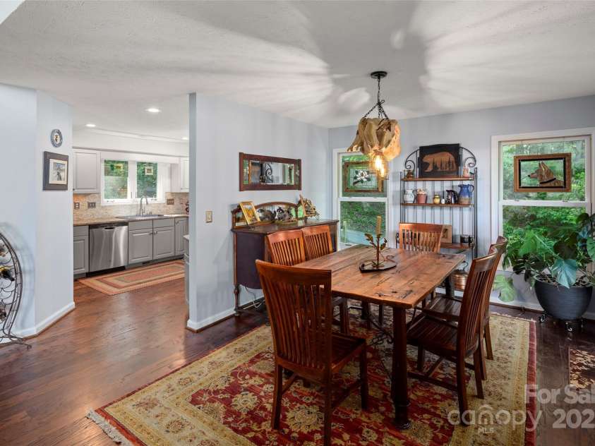 270 Ridge Drive, Saluda, NC 28773.  MLS# CAR4132159, YatesRealty ID 3919. 