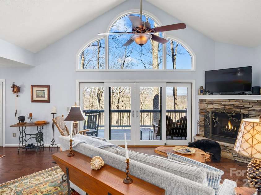270 Ridge Drive, Saluda, NC 28773.  MLS# CAR4132159, YatesRealty ID 3919. Ever-changing long range views will delight day and night, year round.