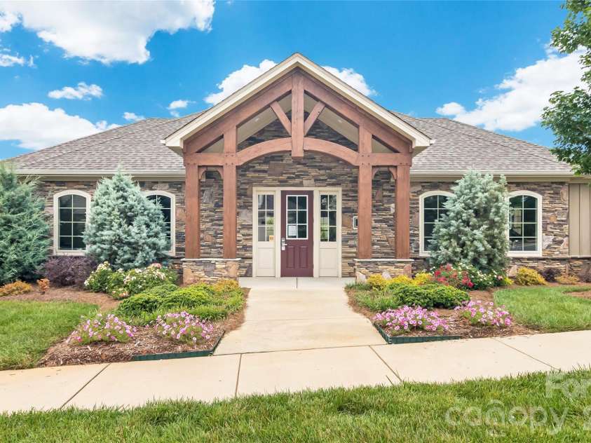 1288 Restoration Drive, Waxhaw, NC 28173.  MLS# CAR4401888, YatesRealty ID 39191. 