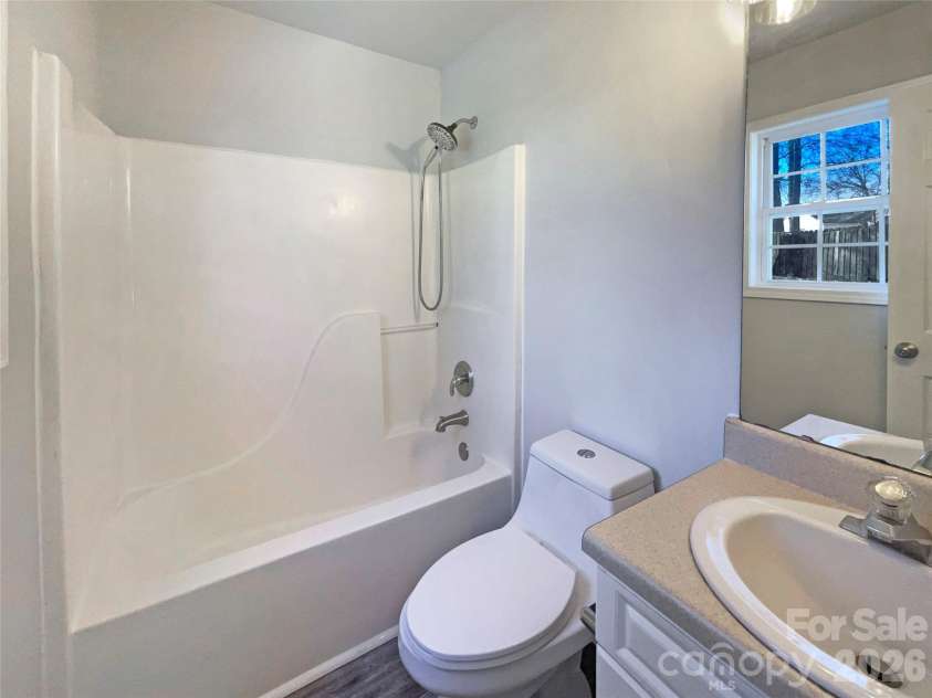 1657 Gresham Court, Rock Hill, SC 29730.  MLS# CAR4343664, YatesRealty ID 39194. 