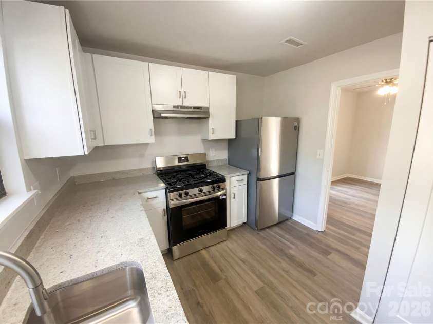 6312 Old Hickory Court, Charlotte, NC 28227.  MLS# CAR4343743, YatesRealty ID 39196. 