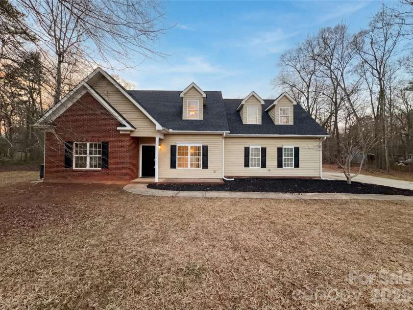4408 Waxhaw Indian Trail Road, Indian Trail, NC 28079.  MLS# CAR4351094, YatesRealty ID 39199. 