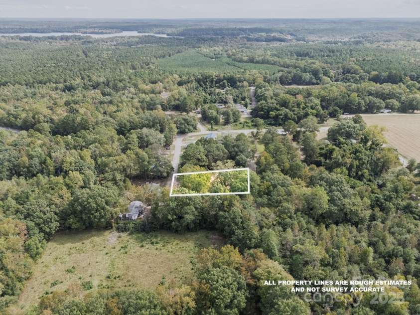 2218 Peachtree Avenue, Great Falls, SC 29055.  MLS# CAR4313600, YatesRealty ID 392. 