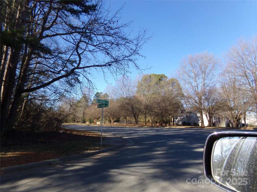 5514 Grafton Place, Charlotte, NC 28212.  MLS# CAR4211262, YatesRealty ID 392. Vacant lot street sign