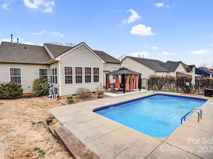 162 Pecan Hills Drive, Mooresville, NC 28115.  MLS# CAR4227829, YatesRealty ID 3920. 