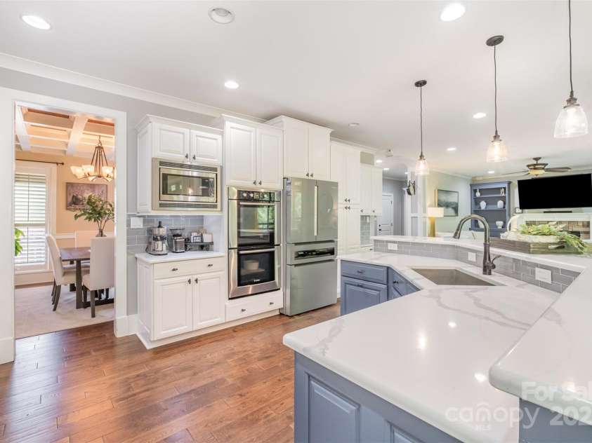 1713 Mt Isle Harbor Drive, Charlotte, NC 28214.  MLS# CAR4247836, YatesRealty ID 3920. 