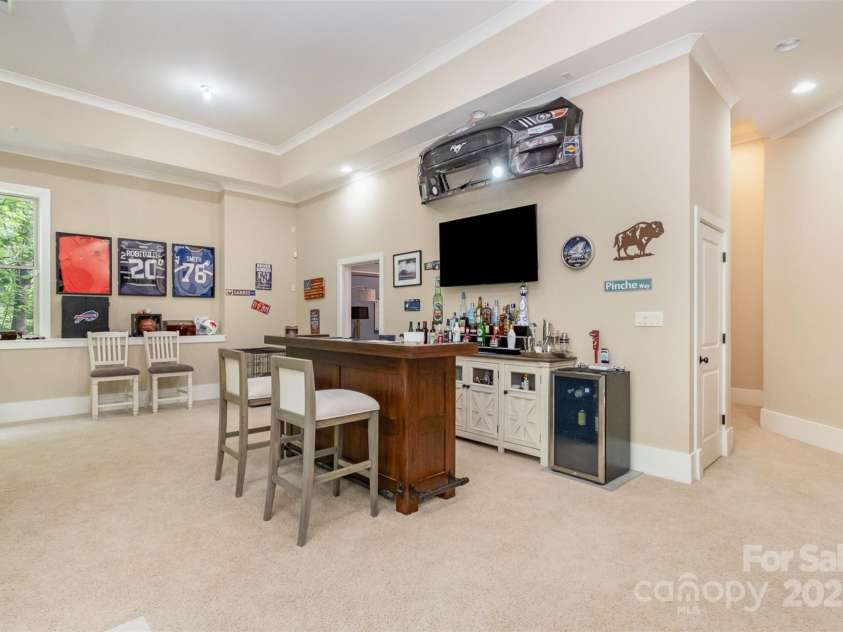 1713 Mt Isle Harbor Drive, Charlotte, NC 28214.  MLS# CAR4247836, YatesRealty ID 3920. 