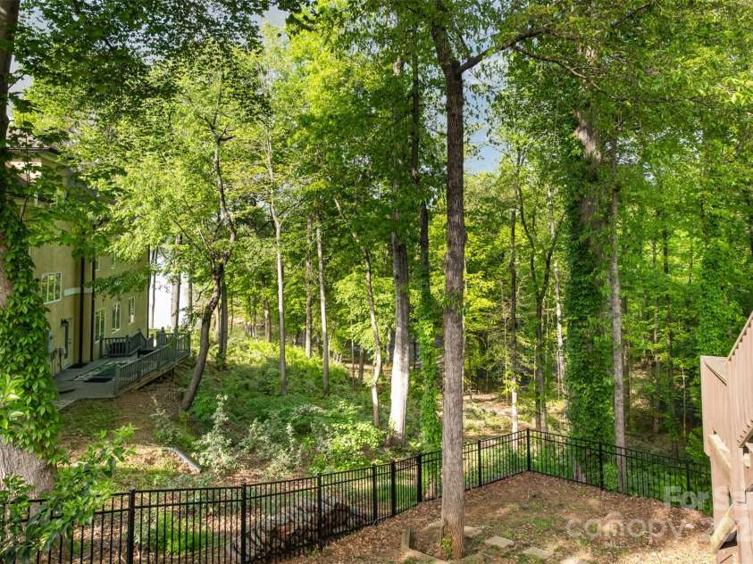 1713 Mt Isle Harbor Drive, Charlotte, NC 28214.  MLS# CAR4247836, YatesRealty ID 3920. 