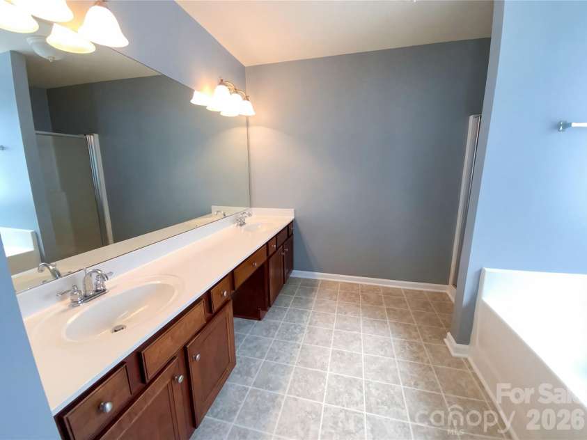 8915 Cinder Lane, Huntersville, NC 28078.  MLS# CAR4357109, YatesRealty ID 39200. 