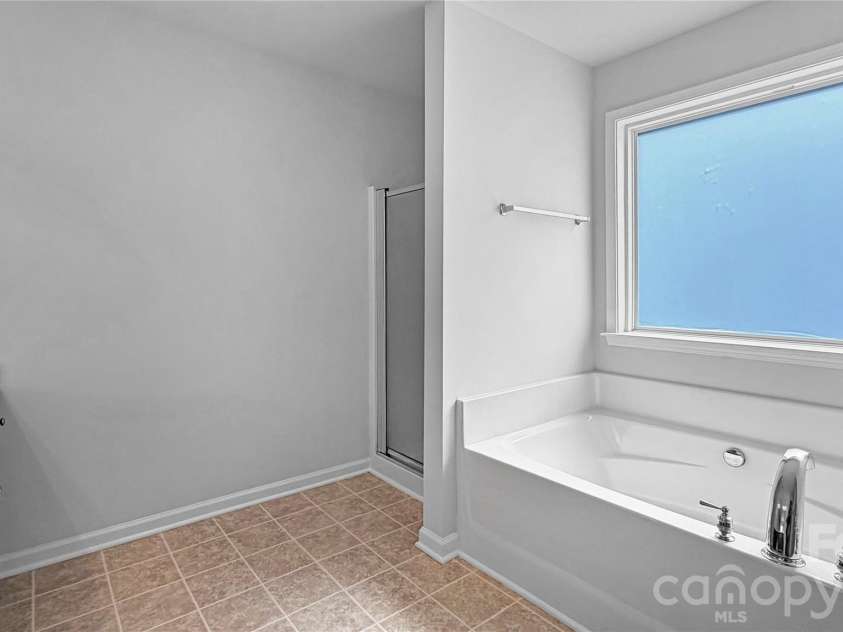 8915 Cinder Lane, Huntersville, NC 28078.  MLS# CAR4357109, YatesRealty ID 39200. 