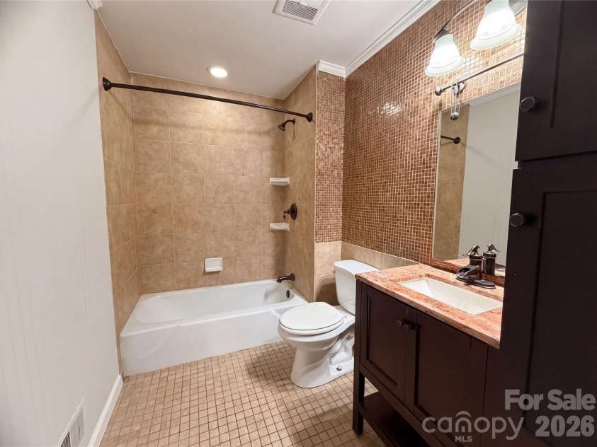 1512 Buckingham Avenue, Gastonia, NC 28054.  MLS# CAR4357288, YatesRealty ID 39201. 