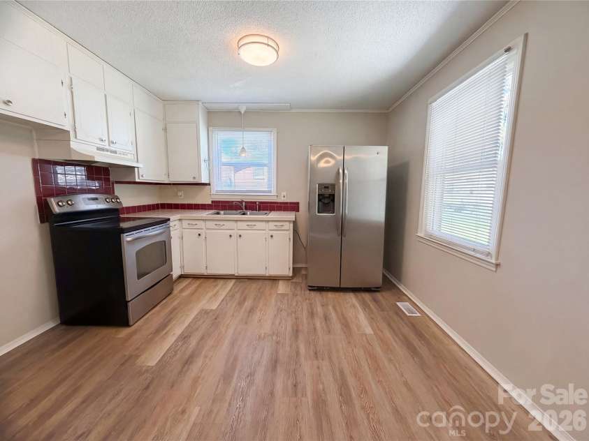 4402 Ginger Drive, Gastonia, NC 28056.  MLS# CAR4361423, YatesRealty ID 39202. 