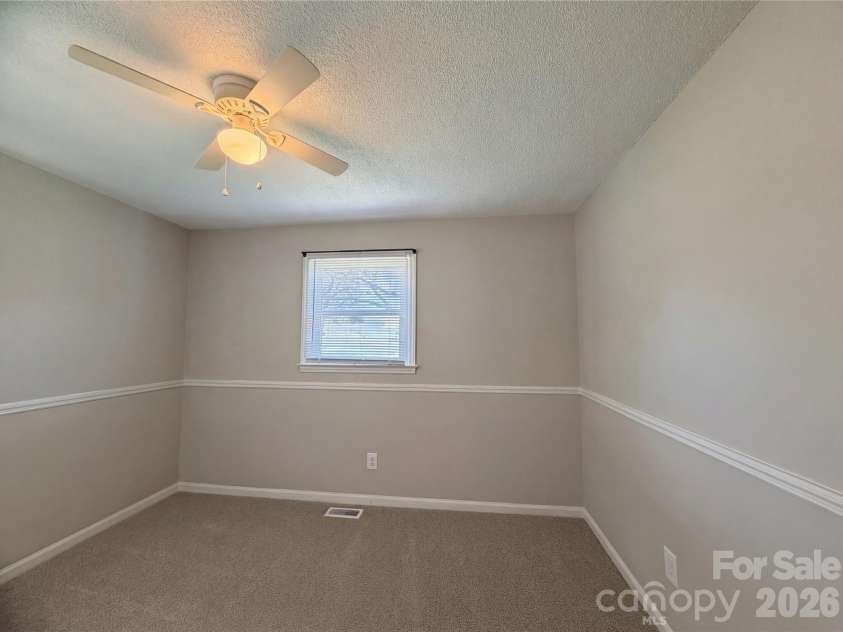 4402 Ginger Drive, Gastonia, NC 28056.  MLS# CAR4361423, YatesRealty ID 39202. 