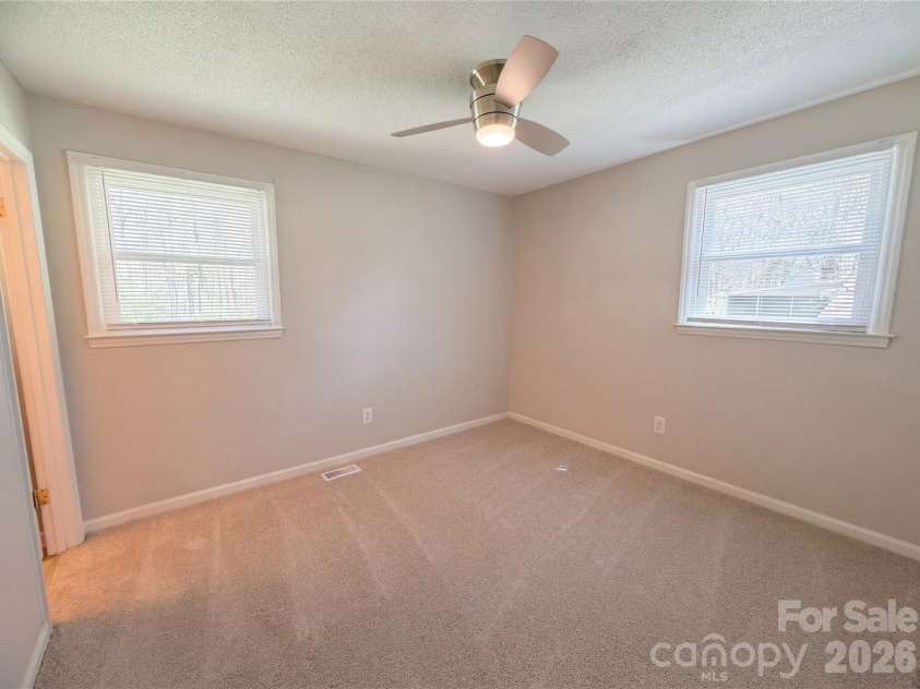 4402 Ginger Drive, Gastonia, NC 28056.  MLS# CAR4361423, YatesRealty ID 39202. 