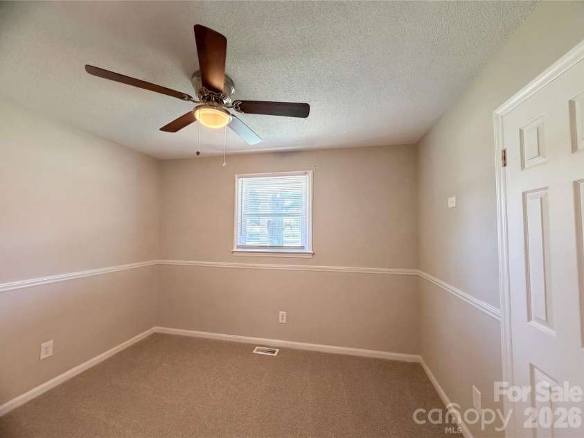 4402 Ginger Drive, Gastonia, NC 28056.  MLS# CAR4361423, YatesRealty ID 39202. 