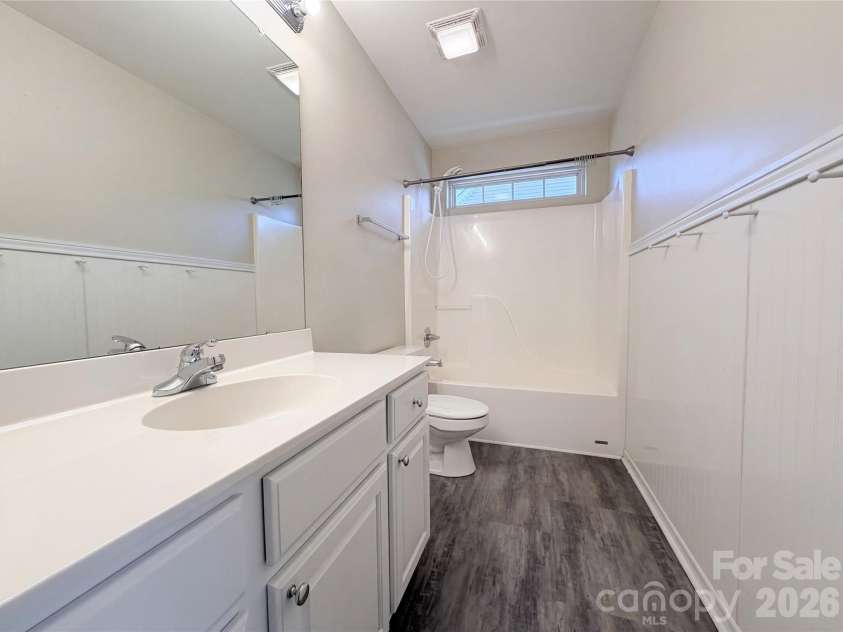 20224 Northport Drive, Cornelius, NC 28031.  MLS# CAR4362173, YatesRealty ID 39203. 