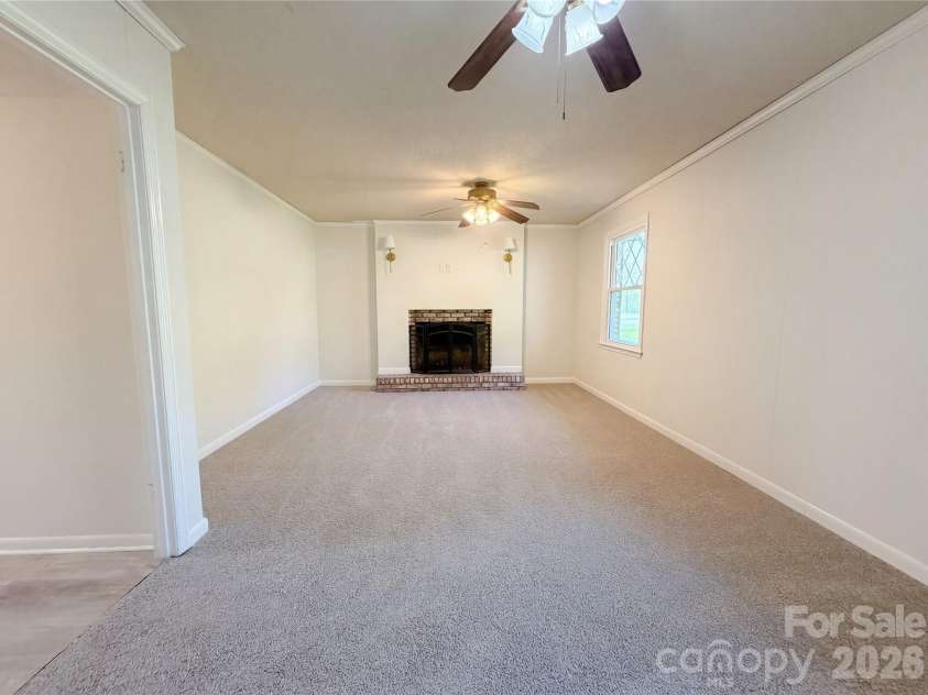 121 Pelham Lane, Fort Mill, SC 29715.  MLS# CAR4362360, YatesRealty ID 39204. 