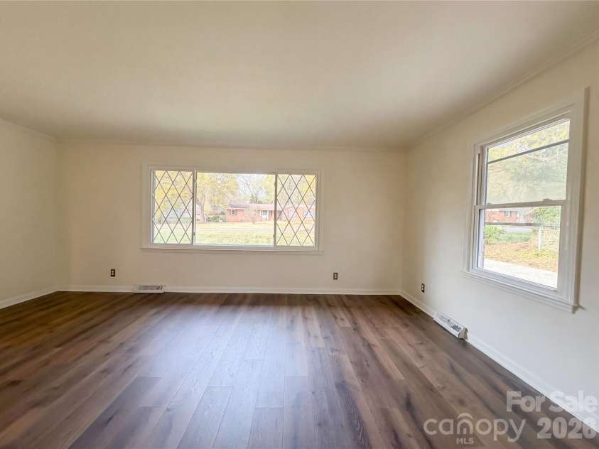121 Pelham Lane, Fort Mill, SC 29715.  MLS# CAR4362360, YatesRealty ID 39204. 