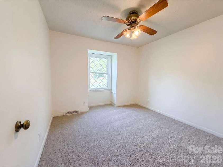 121 Pelham Lane, Fort Mill, SC 29715.  MLS# CAR4362360, YatesRealty ID 39204. 