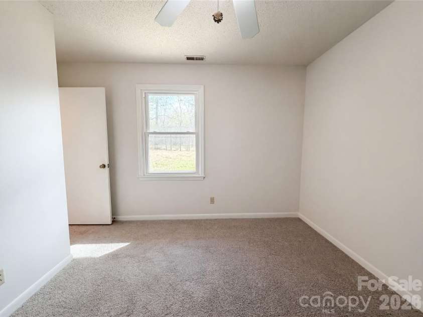 121 Pelham Lane, Fort Mill, SC 29715.  MLS# CAR4362360, YatesRealty ID 39204. 