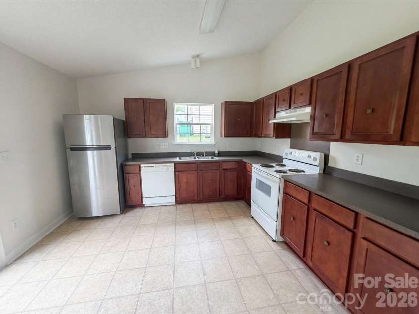 6620 Iron Brigade Lane, Charlotte, NC 28269.  MLS# CAR4365216, YatesRealty ID 39207. 
