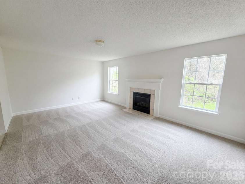 6620 Iron Brigade Lane, Charlotte, NC 28269.  MLS# CAR4365216, YatesRealty ID 39207. 