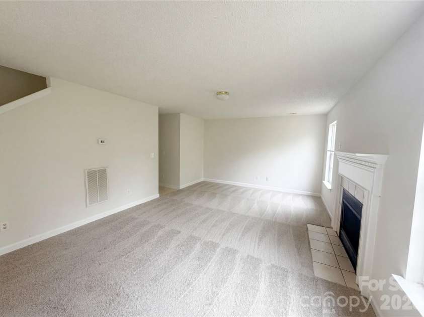 6620 Iron Brigade Lane, Charlotte, NC 28269.  MLS# CAR4365216, YatesRealty ID 39207. 