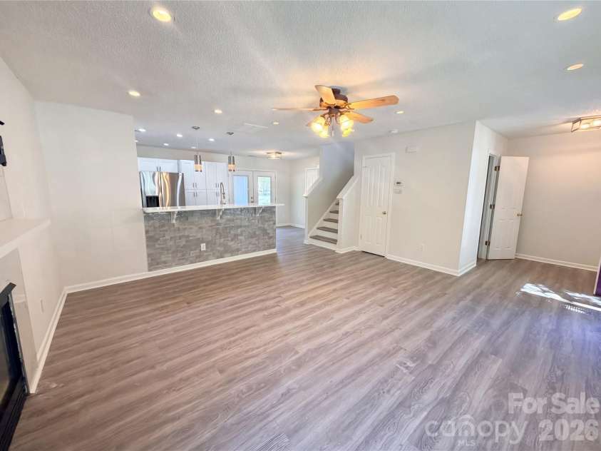 6032 Briggs Drive, Charlotte, NC 28269.  MLS# CAR4368915, YatesRealty ID 39208. 