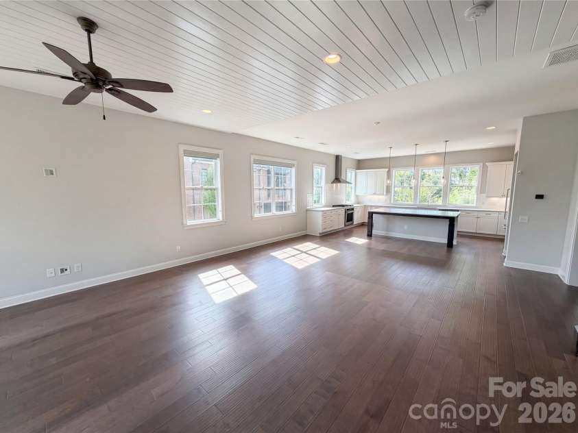 4018 City Homes Place, Charlotte, NC 28209.  MLS# CAR4368994, YatesRealty ID 39209. 