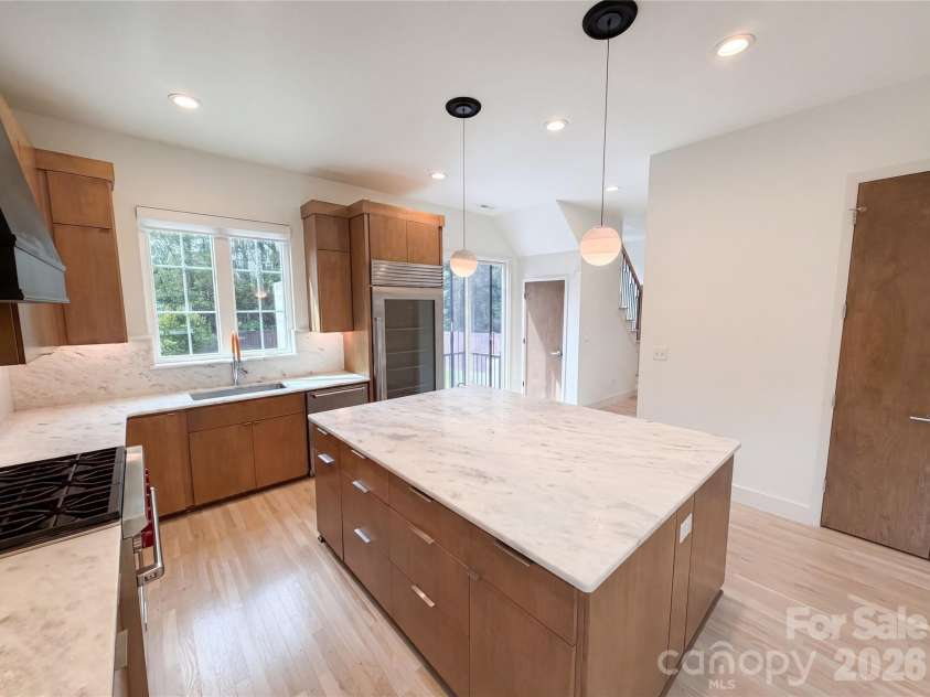 1609 Richland Drive, Charlotte, NC 28205.  MLS# CAR4369627, YatesRealty ID 39210. 