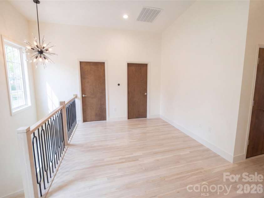 1609 Richland Drive, Charlotte, NC 28205.  MLS# CAR4369627, YatesRealty ID 39210. 
