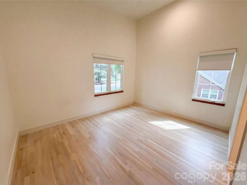 1609 Richland Drive, Charlotte, NC 28205.  MLS# CAR4369627, YatesRealty ID 39210. 