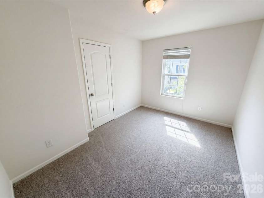 8321 Candlenut Lane, Charlotte, NC 28215.  MLS# CAR4367715, YatesRealty ID 39211. 