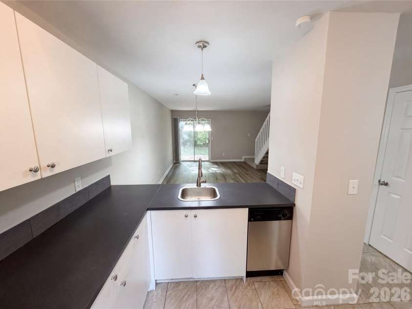 4037 Briarhill Drive, Charlotte, NC 28215.  MLS# CAR4373199, YatesRealty ID 39212. 