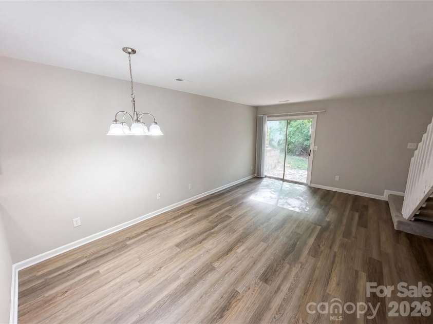 4037 Briarhill Drive, Charlotte, NC 28215.  MLS# CAR4373199, YatesRealty ID 39212. 