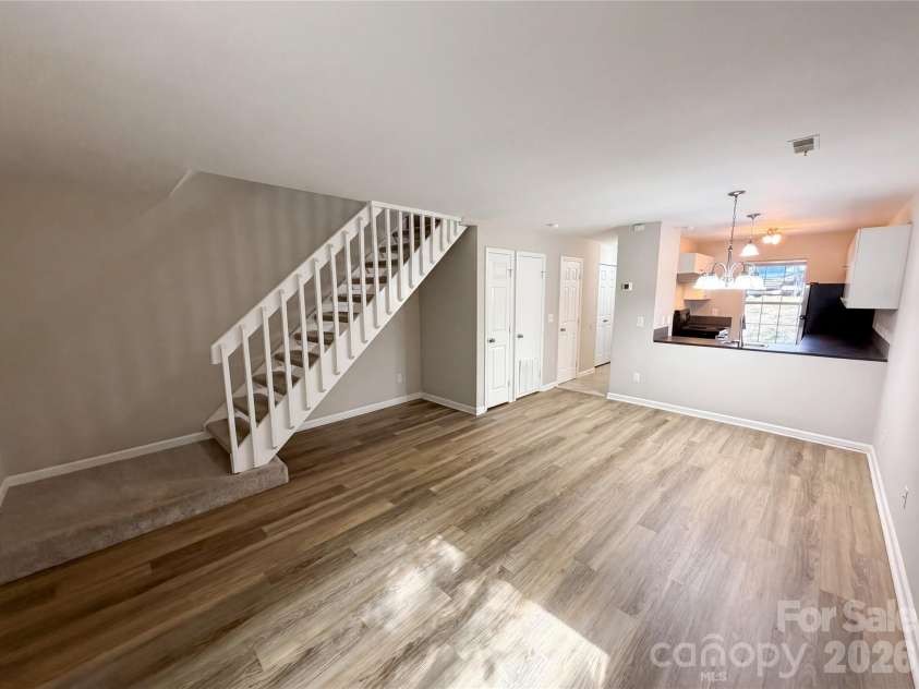 4037 Briarhill Drive, Charlotte, NC 28215.  MLS# CAR4373199, YatesRealty ID 39212. 